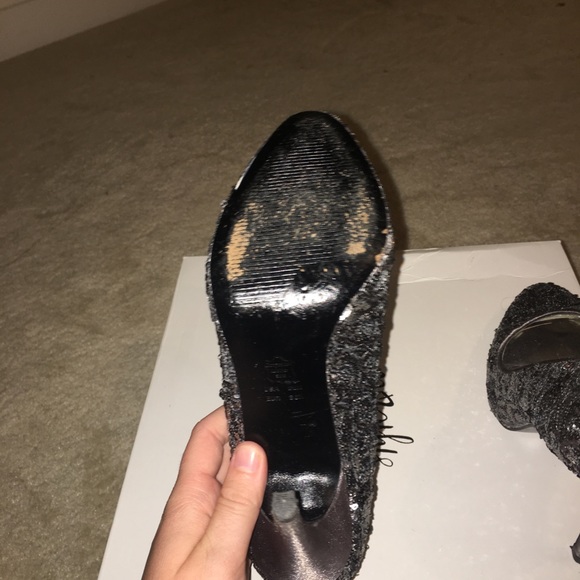 SILVER SEQUENCE HEELS - Picture 5 of 6